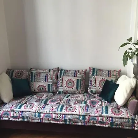 9ème. 42m2. Pigalle/saintgeorge Appartement *